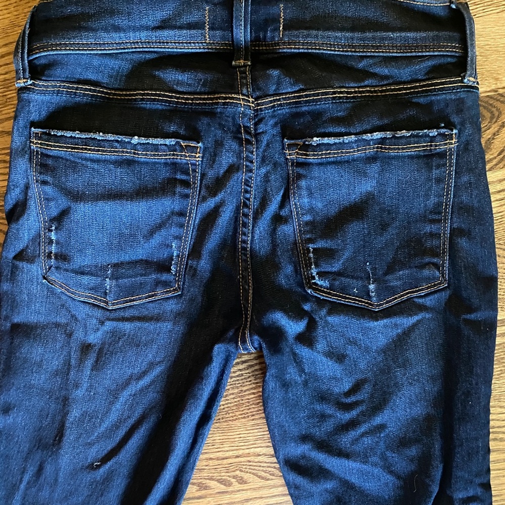 Free People stretchy skinny jeans. Size 26
